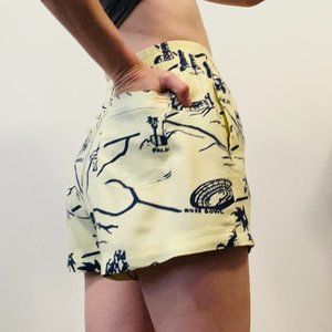URBAN OUTFITTERS - California map print elastic waist shorts - Small